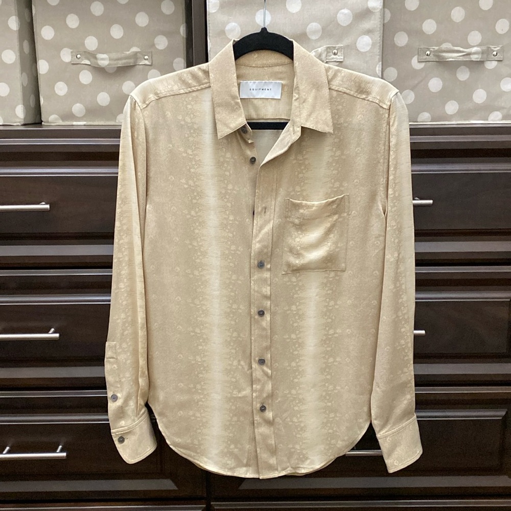 Equipment blouse